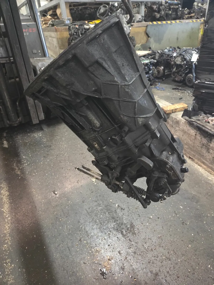 Mercedes Sprinter 2.1 Diesel 6 Speed Manual Gearbo - Image 2