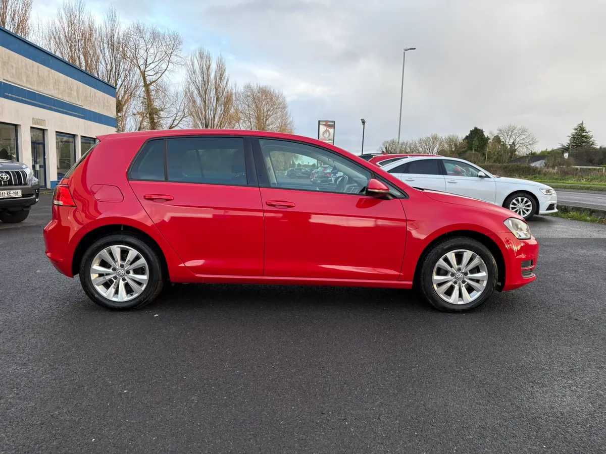 Volkswagen Golf 2016//PETROL//EXCELLENT CONDTION - Image 4