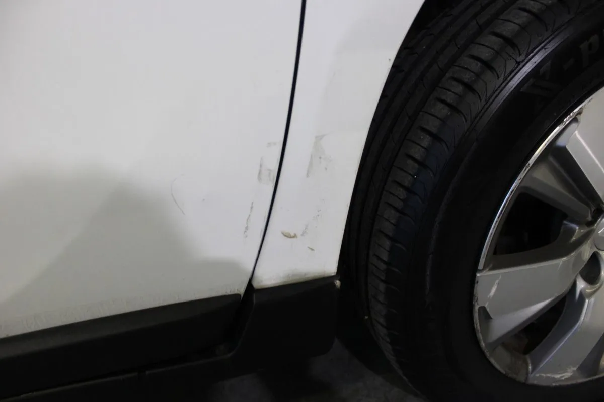 Peugeot 2008 1.4 HDI Active 5DR - Image 4