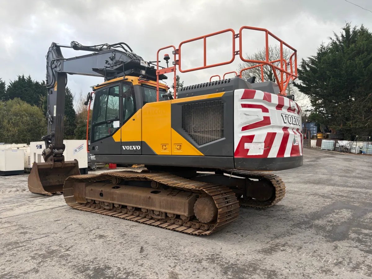 volvo EC250 EL - Image 4