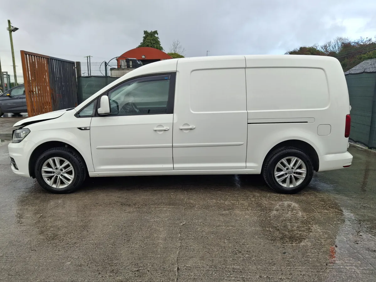 *192 Volkswagen Caddy  Highline  2.0 TDI - Image 3