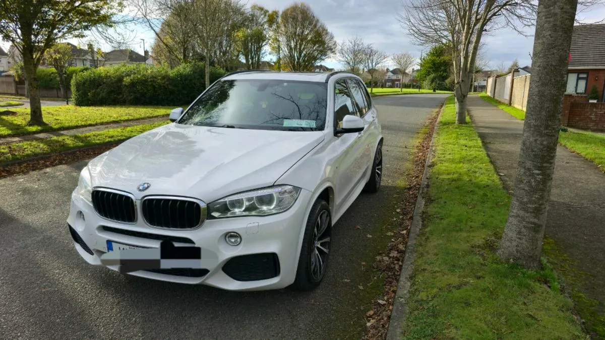 BMW X5, 3 L DIESEL, 7 SEATER, PANORAMIC ROOF - Image 4