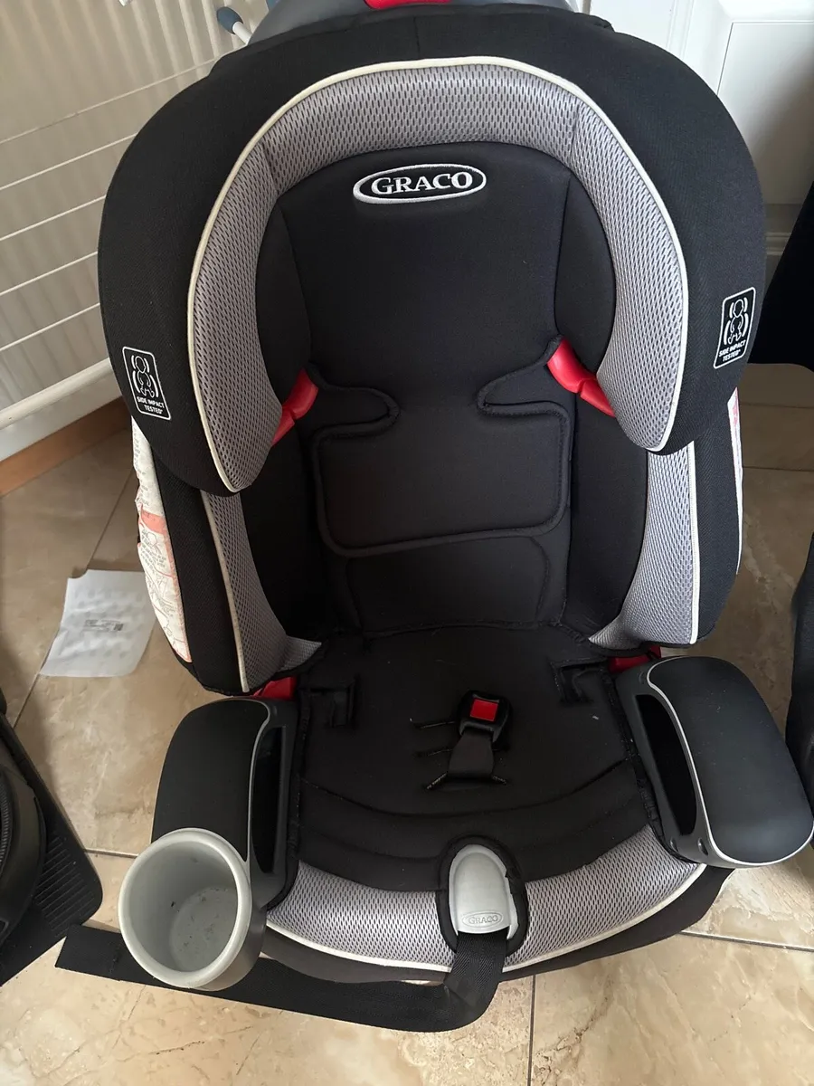 2 Graco car seat - Image 1