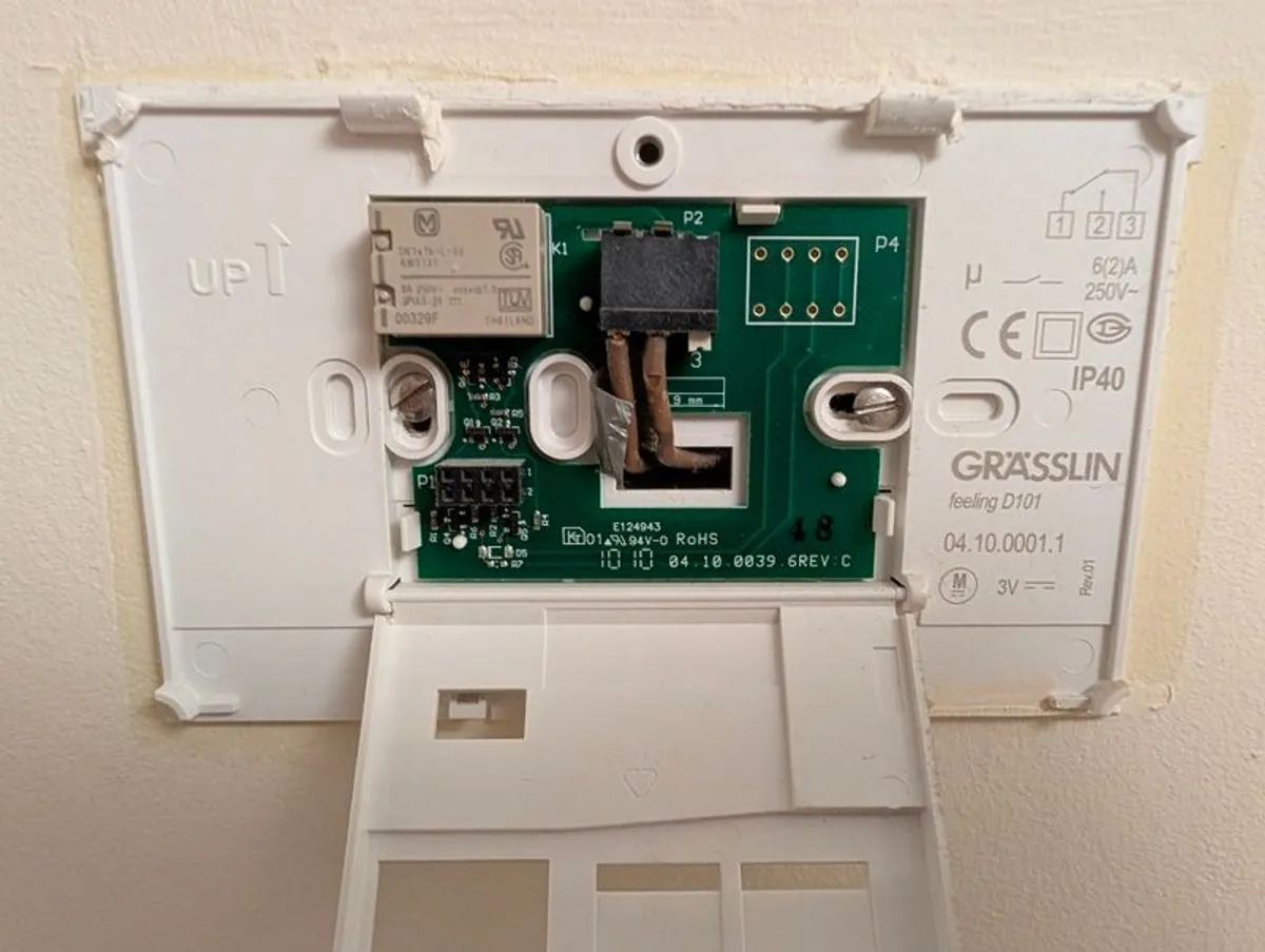 Grasslin Feeling D101 2x Programmable Wired Thermostats - Image 4