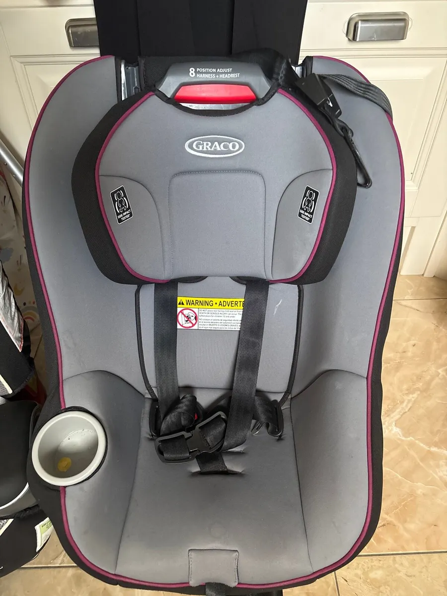 2 Graco car seat - Image 2