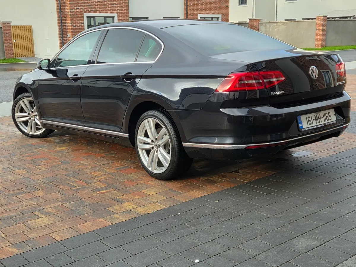 Volkswagen Passat 2016 - Image 3