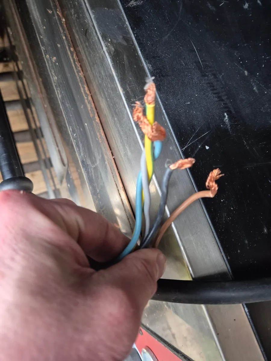 Mazzoni - Twin Deck Pizza Oven - Image 4