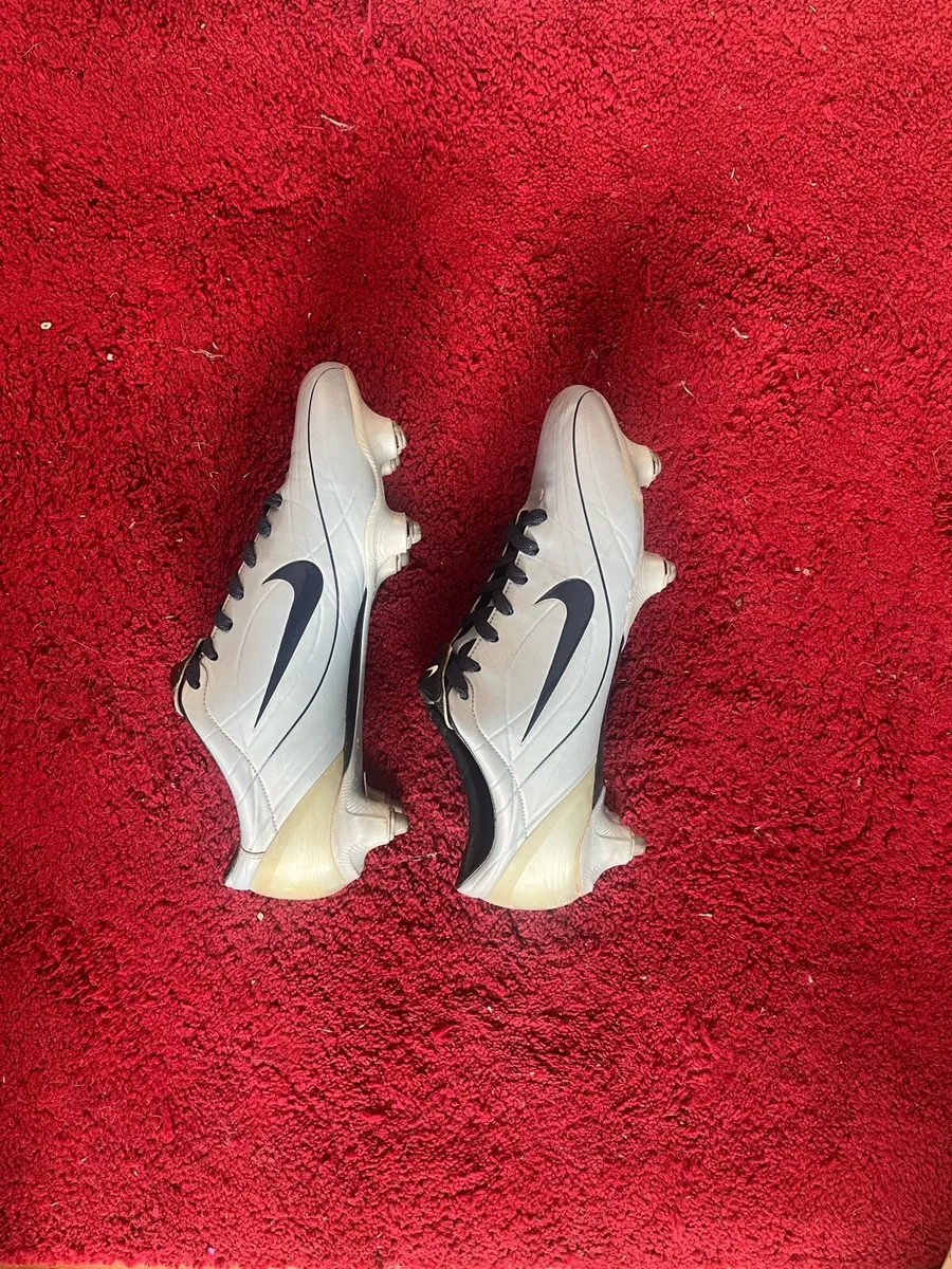 Nike Mercurial Vapor II SG football boots size 9.5 - Image 2