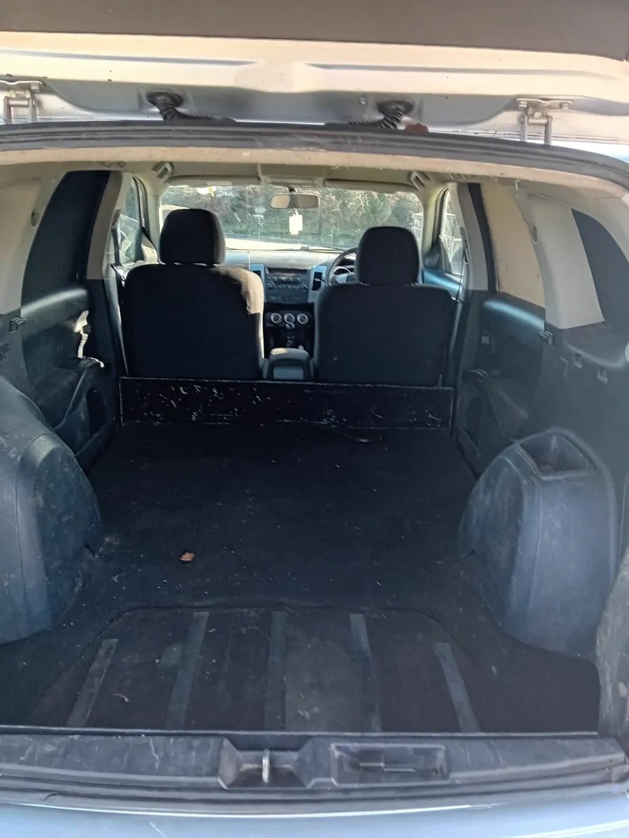 Mitsubishi Outlander 2007 - Image 2