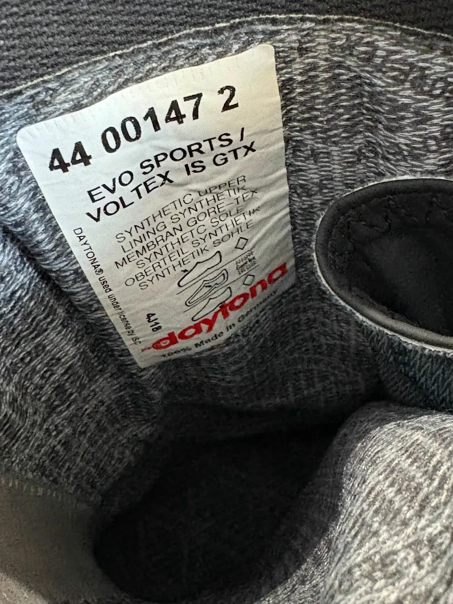 Daytona Evo Voltex GTX Motorcycle Boots UK 9.5 - Image 2