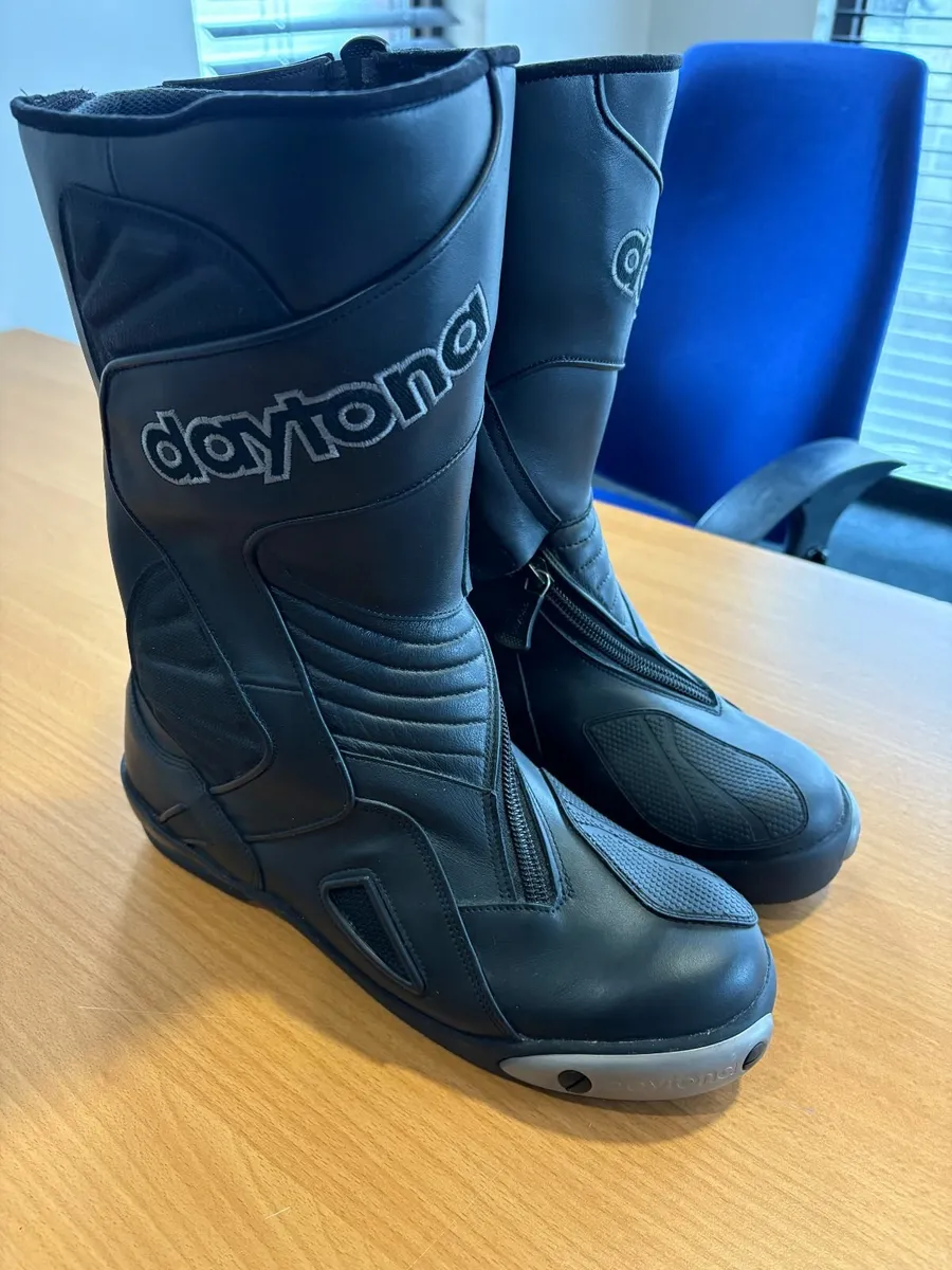 Daytona Evo Voltex GTX Motorcycle Boots UK 9.5 - Image 4
