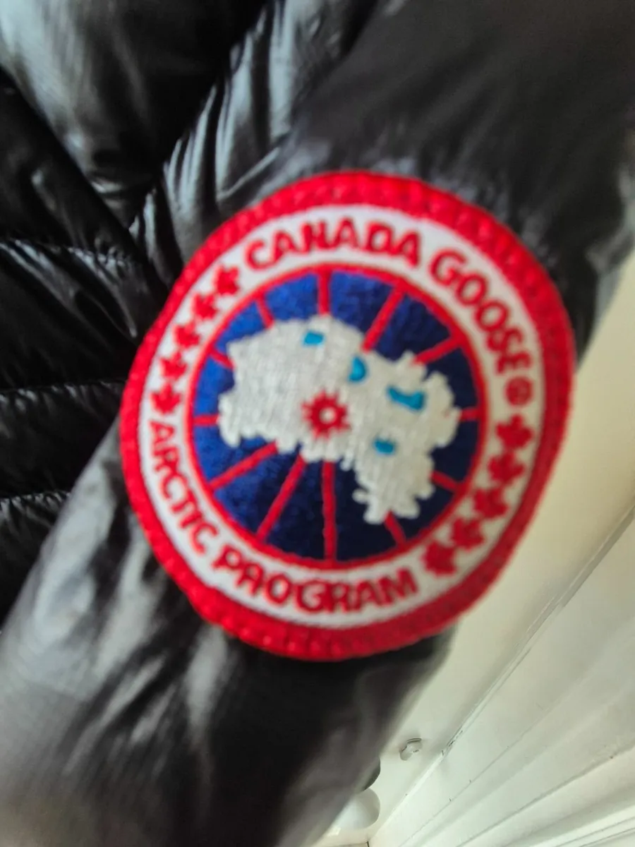 Canada Goose Hybridge Lite Hooded Shell Jacket - Image 4