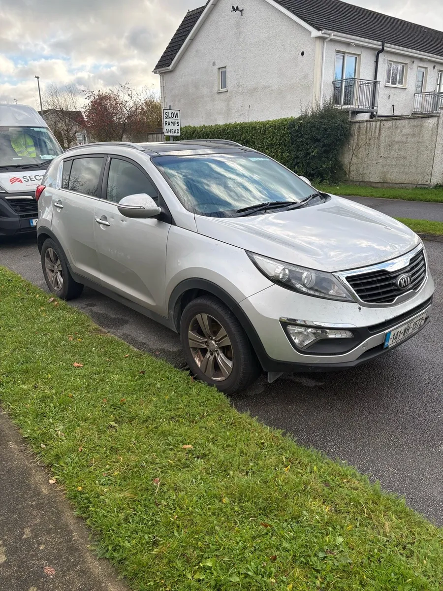 141 Kia Sportage 1.7 Taxed & NCT 2026 - Image 1