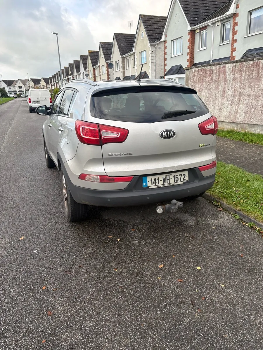 141 Kia Sportage 1.7 Taxed & NCT 2026 - Image 4