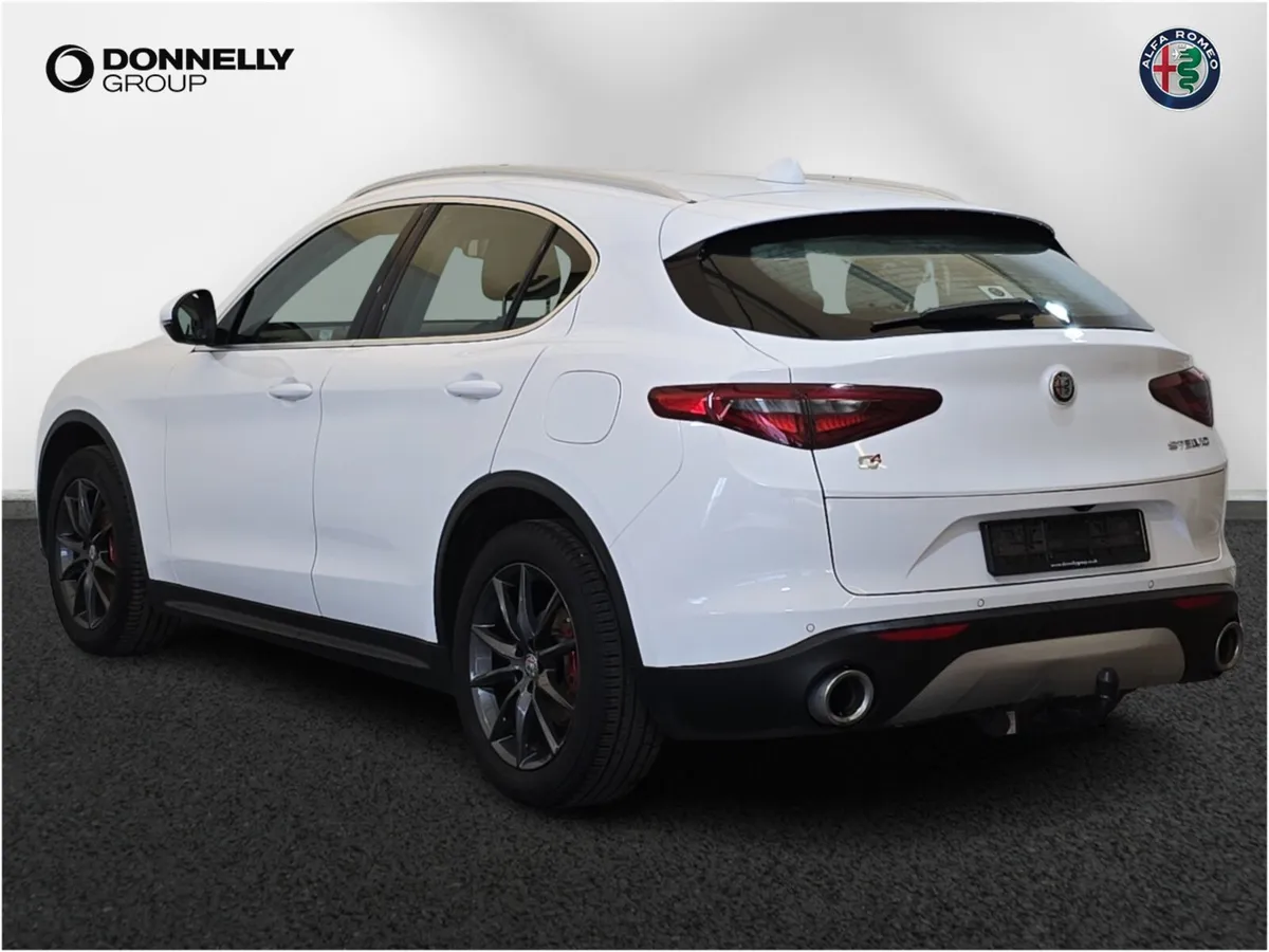 Alfa Romeo Stelvio Diesel Estate Speciale - Image 2