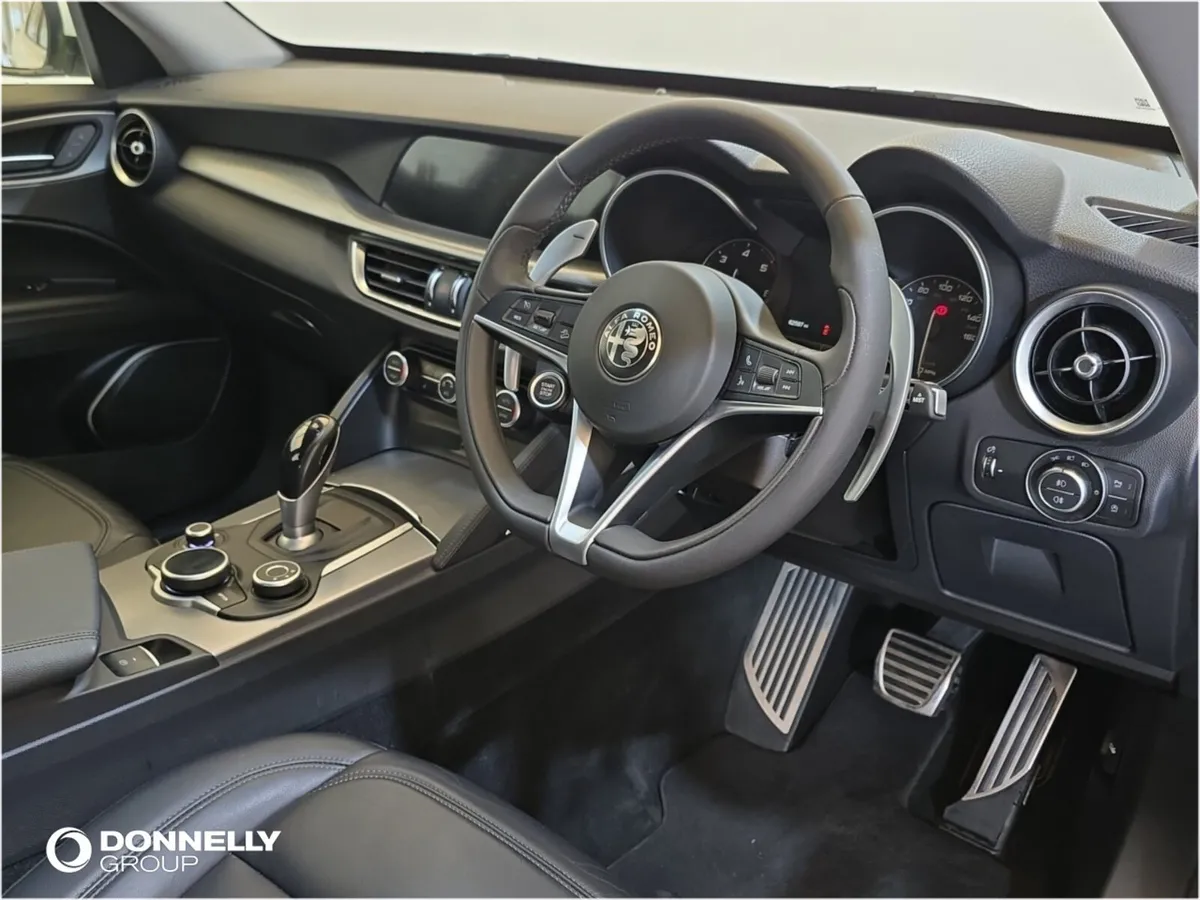 Alfa Romeo Stelvio Diesel Estate Speciale - Image 4