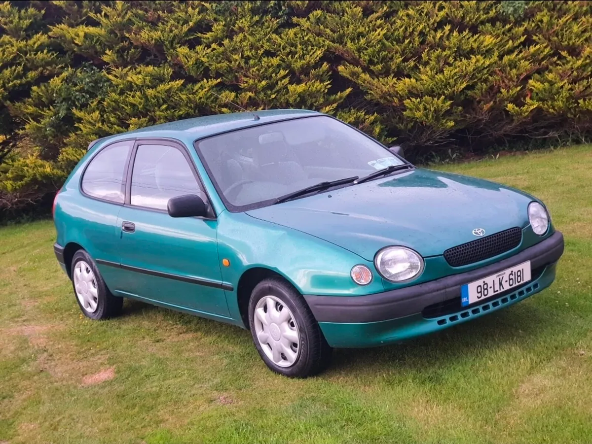 WANTED Toyota Corolla's E10 E11 Hatchback Saloon - Image 3