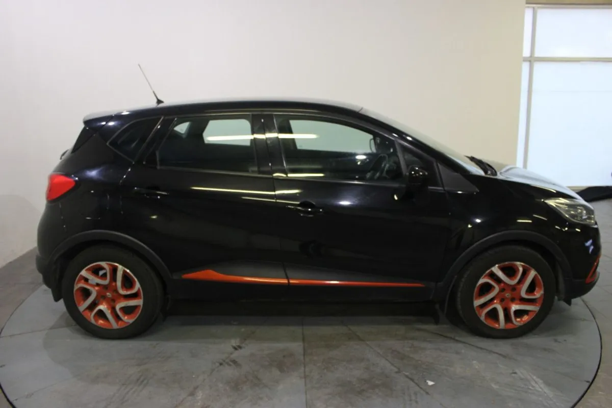 Renault Captur Intense 1.5 DCI 90 4DR - Image 4