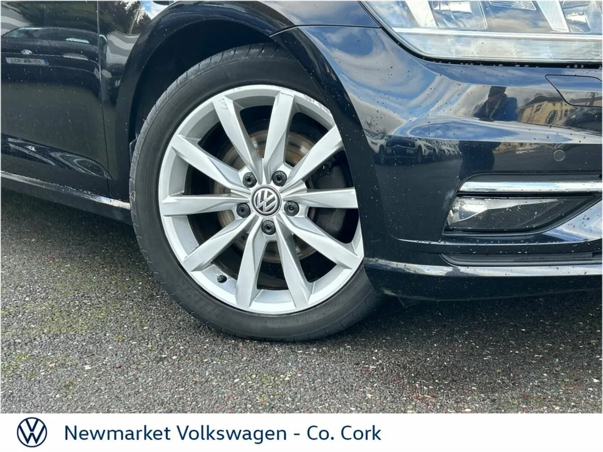 Volkswagen Golf 1.6TDI HIGHLINE 5 DOOR 115BHP - Image 2