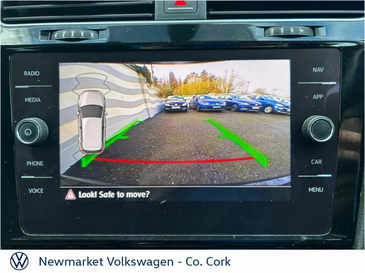 Volkswagen Golf 1.6TDI HIGHLINE 5 DOOR 115BHP - Image 4