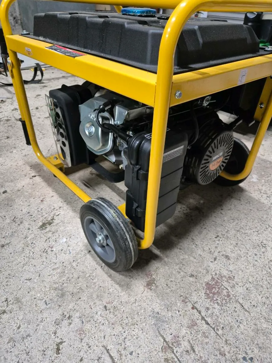 Generator for sale - Image 3