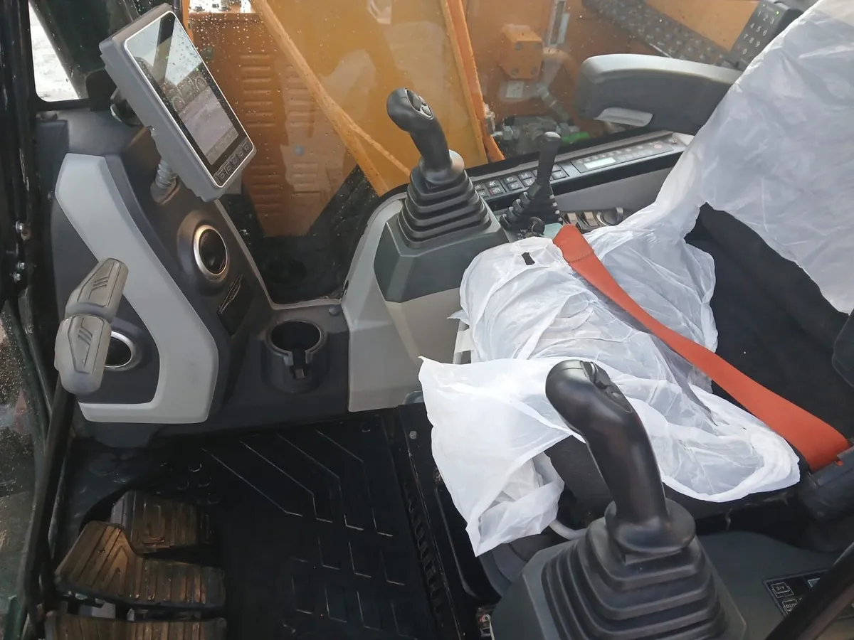 ✅2021 SANY SY155U (2300 hours) - Image 4