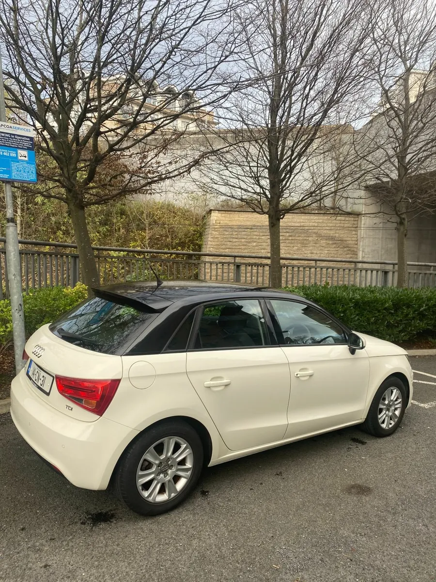 Audi A1 Sportback 1.6 Automatic 63K KM - Image 3