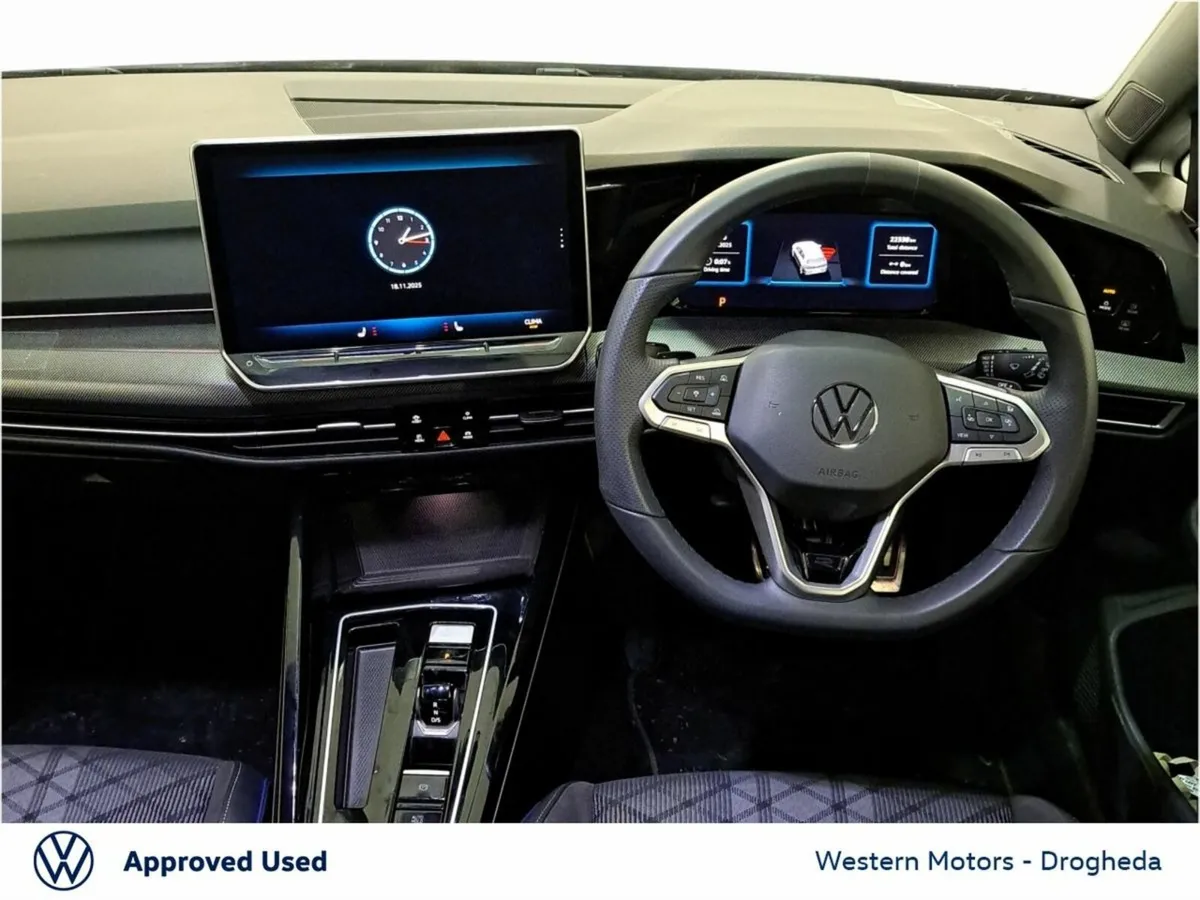 Volkswagen Golf GOLF R-LINE 2.0 TDI 150HP **AUTO** - Image 3
