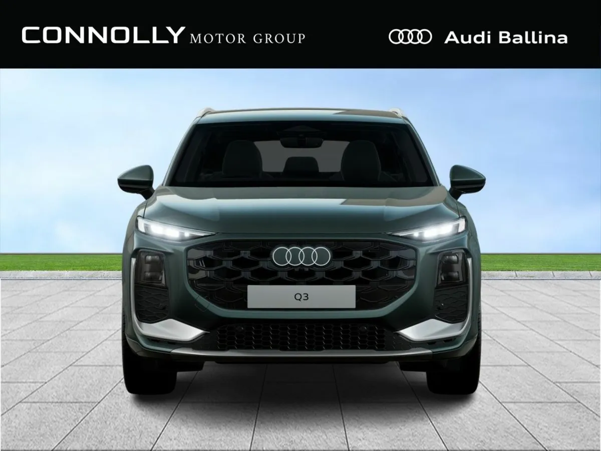 Audi Q3 S LINE **TECH PACK** **HITCH** - Image 3