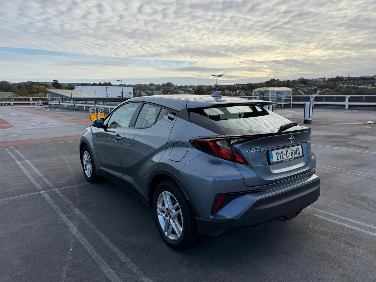Toyota C-HR 2021 - Image 3