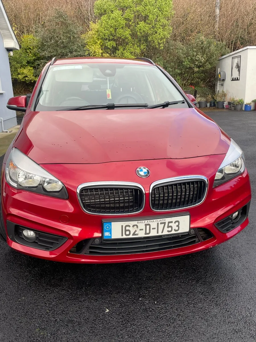 BMW 216d - Image 1