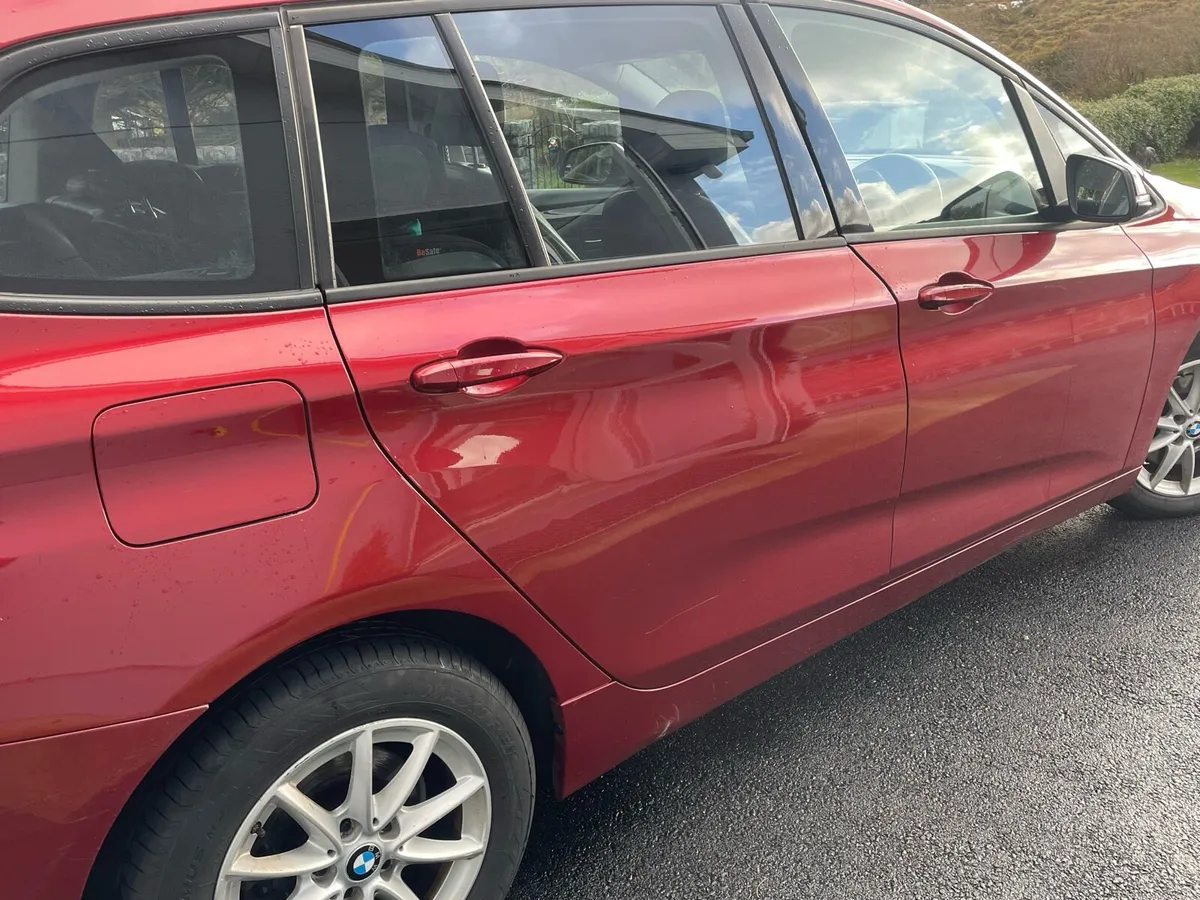 BMW 216d - Image 2