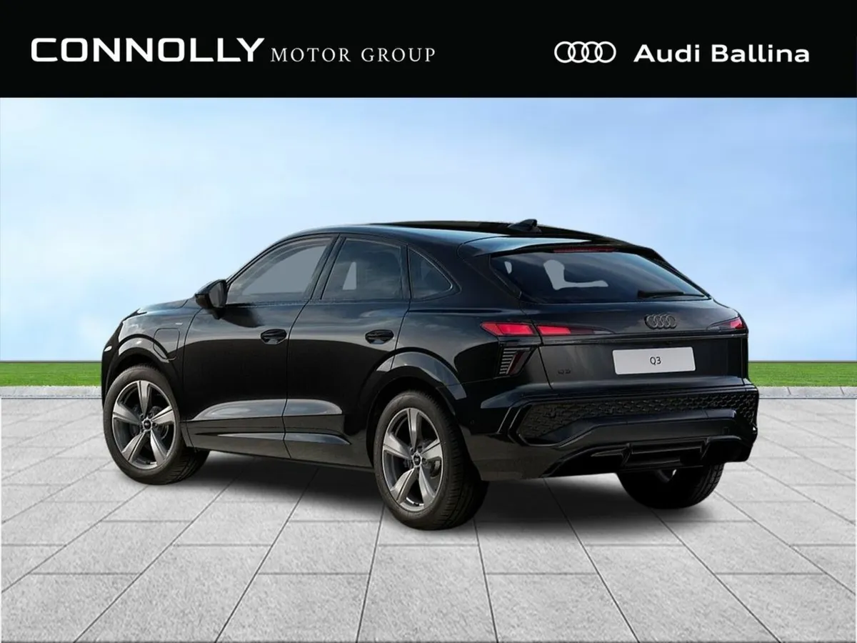 Audi Q3 SB S-line e-hybrid With BLACK PACK AND TEC - Image 3
