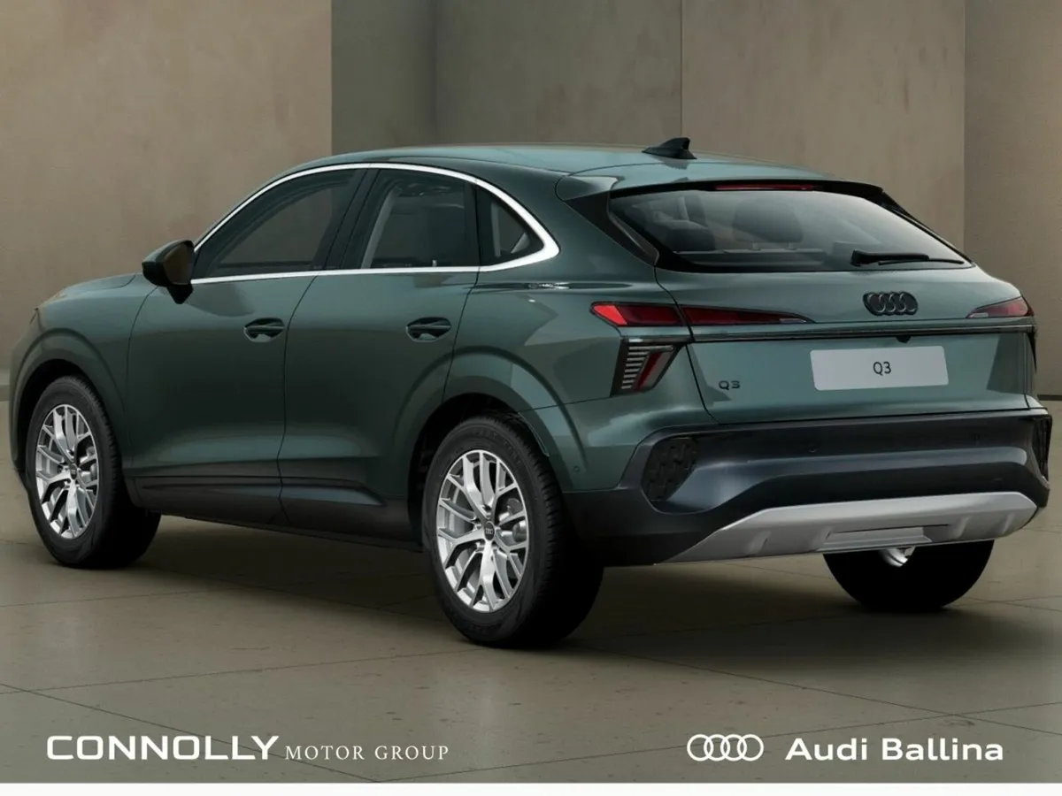 Audi Q3 SPORTBACK SE **HIGH BEAM ASSIST** REVERSE - Image 4
