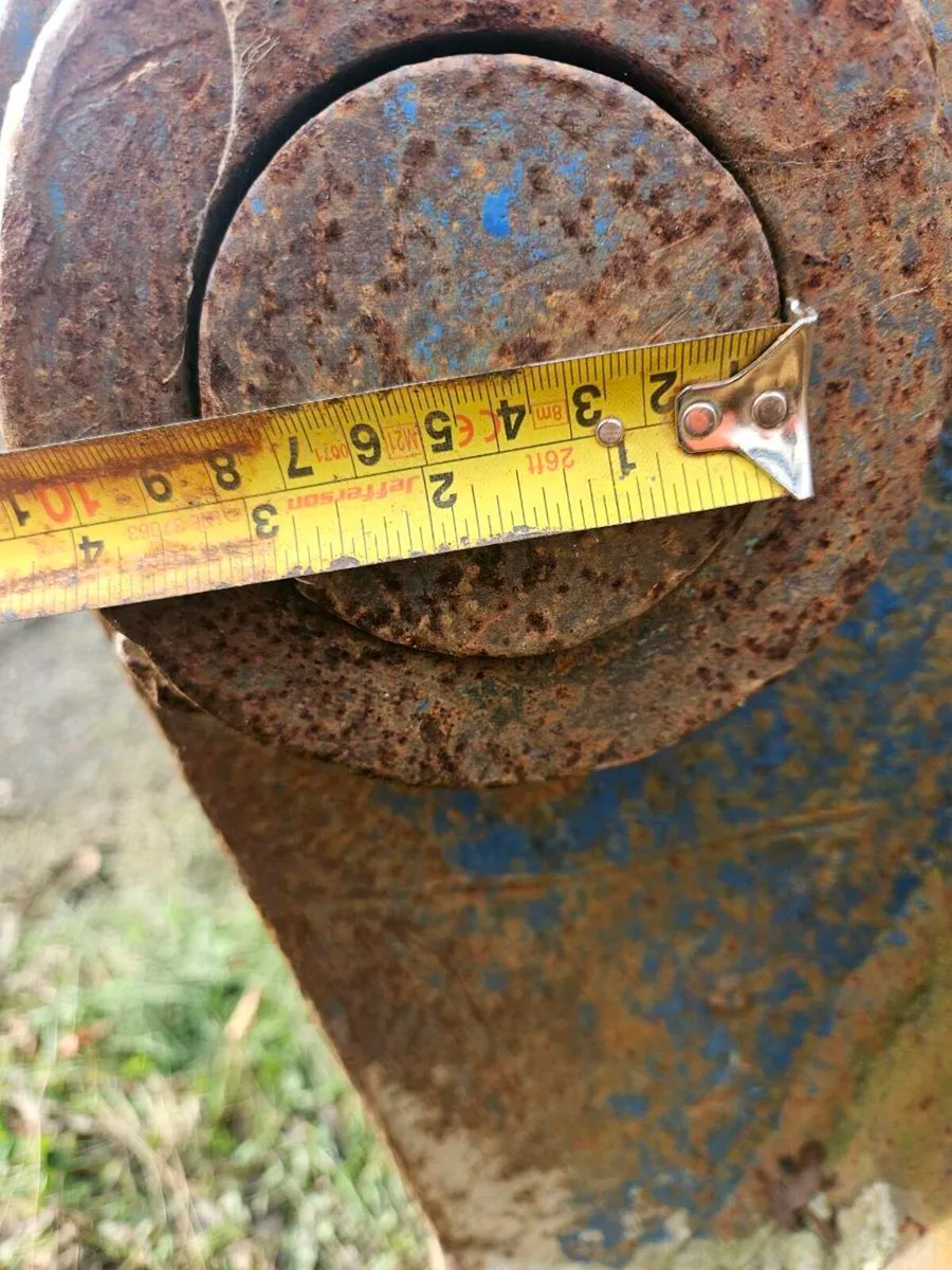 20ton  digger buckets - Image 1