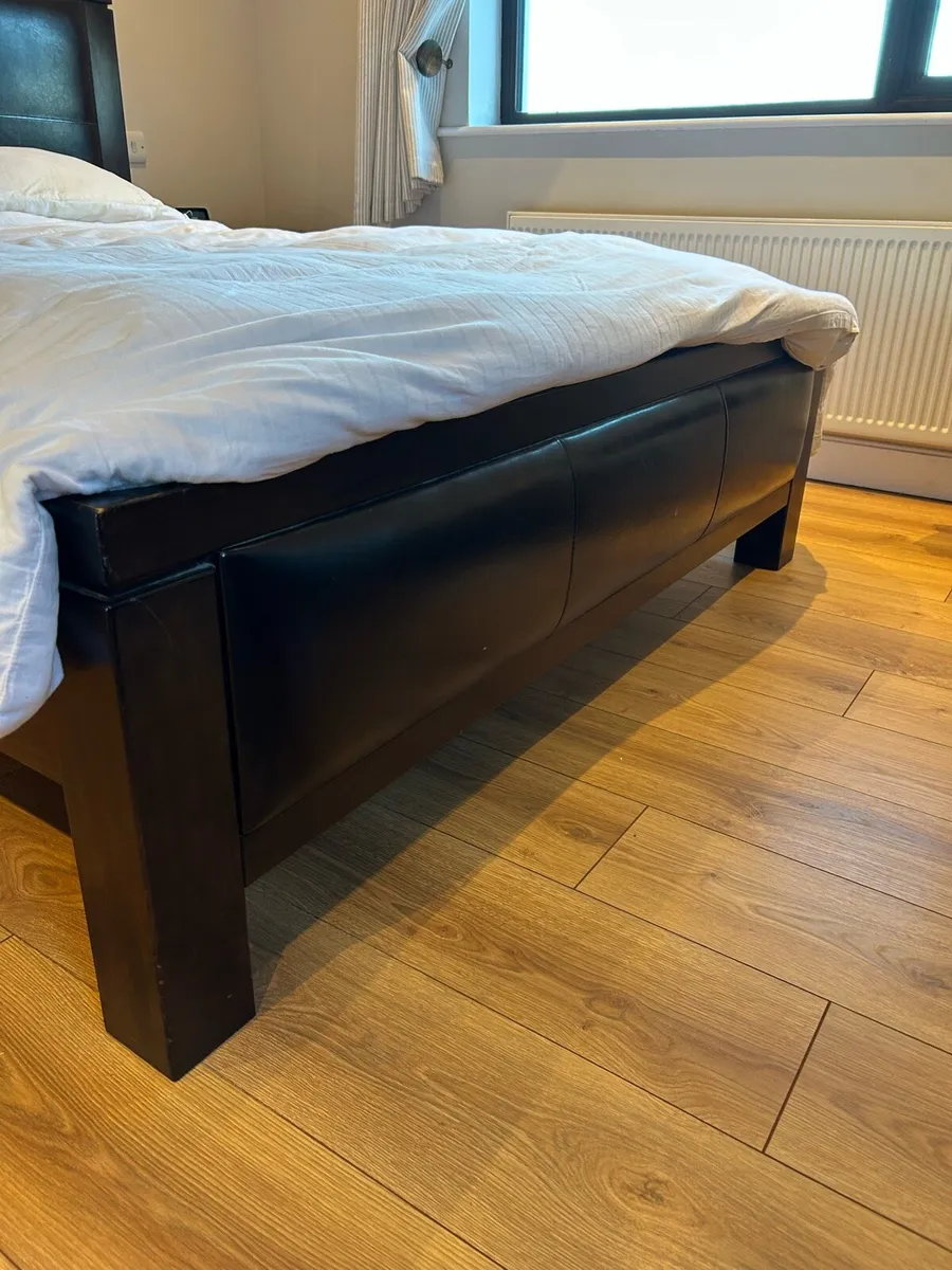 5 foot Bed Base Mahogany and Leather - Image 4