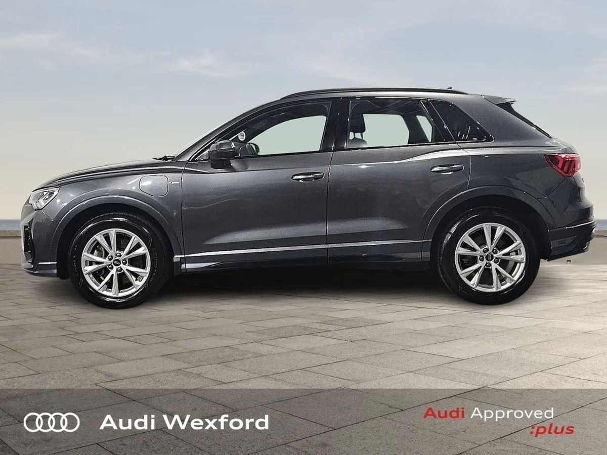 Audi Q3 45 Tfsi E S Tronic S Line Black Edition - Image 4