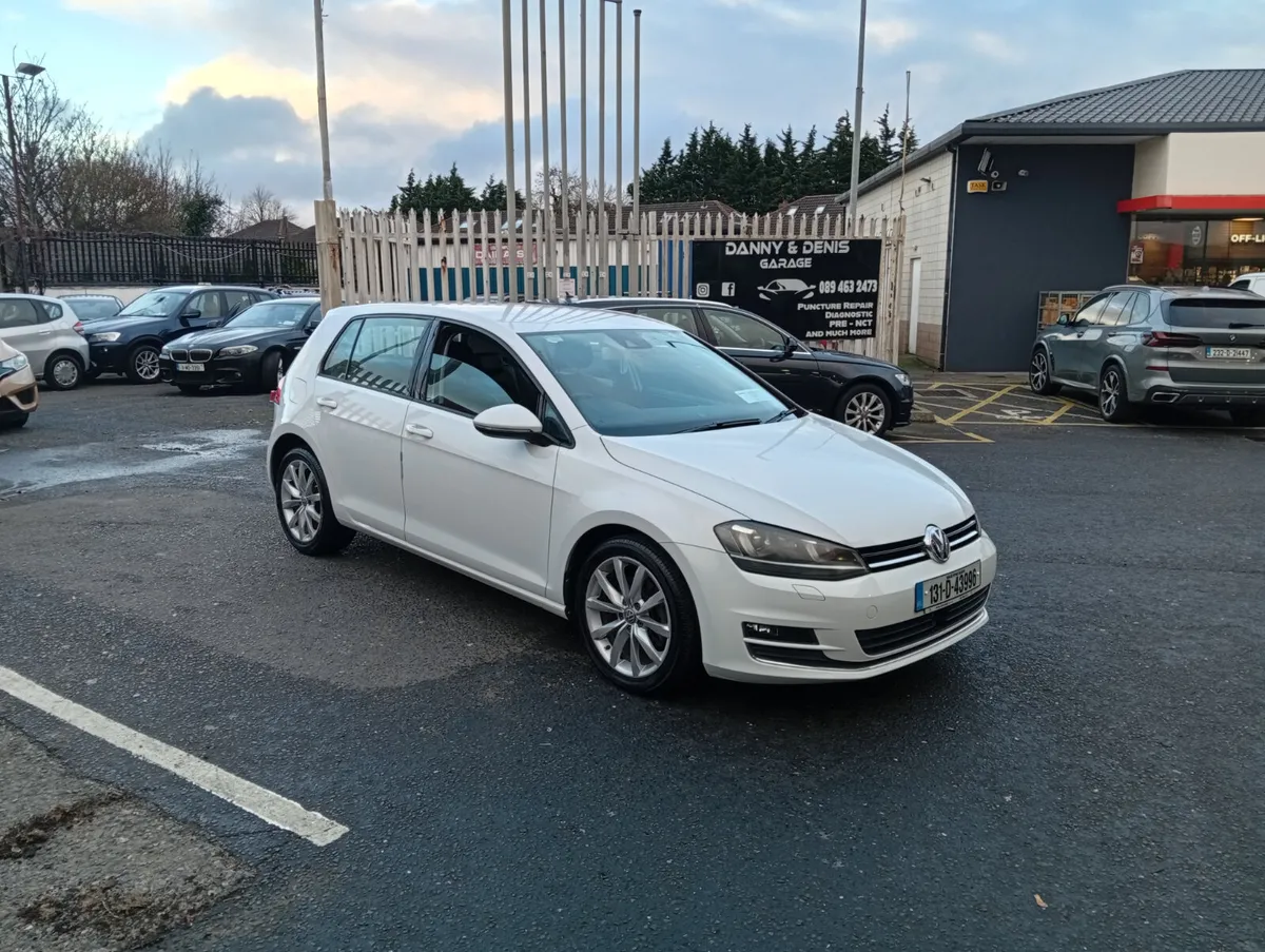 2013 Volkswagen Golf leather - Image 1