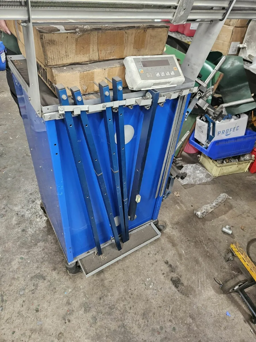 TruckCam wheel alignment system - Image 2