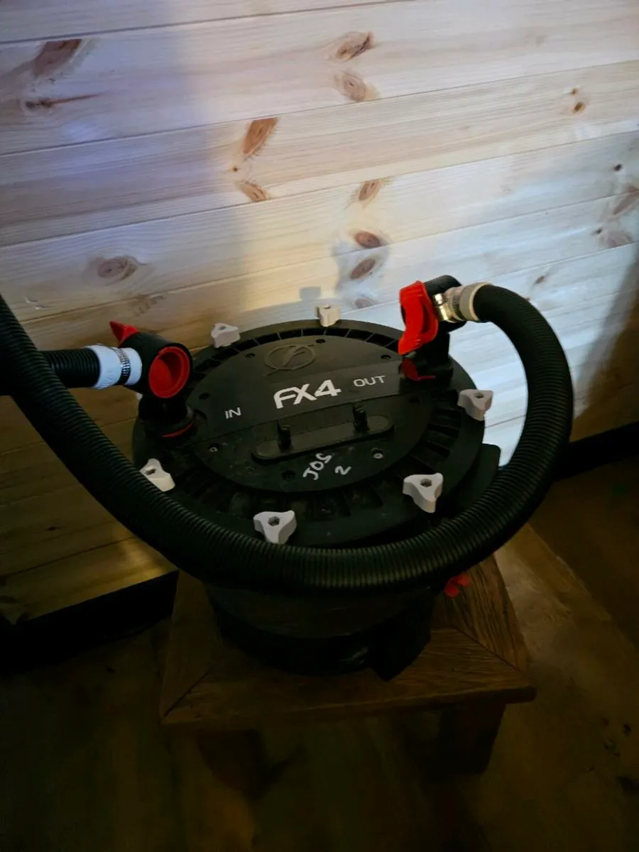 Large fish tank - Image 3