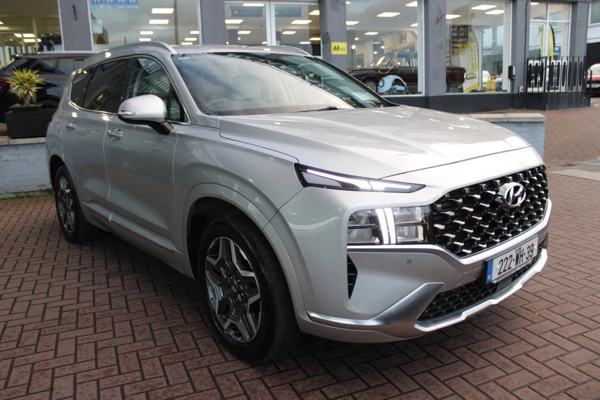 PHEV 5DR AUTO EXECUTIVE PLUS 7 SEATER //STUNNING J - Image 2