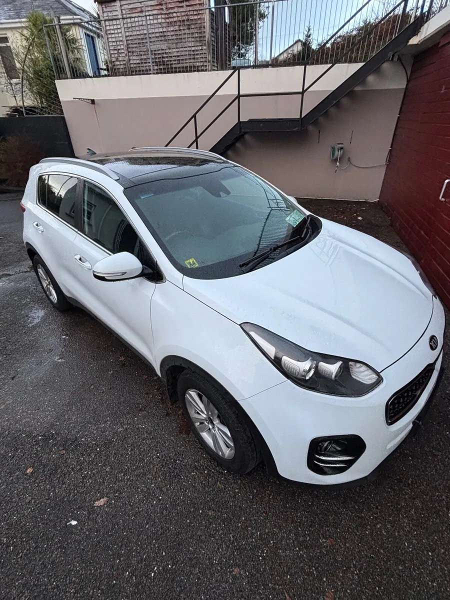 2016 Kia Sportage 1.7 CRDi – Diesel SUV, Manual - Image 3