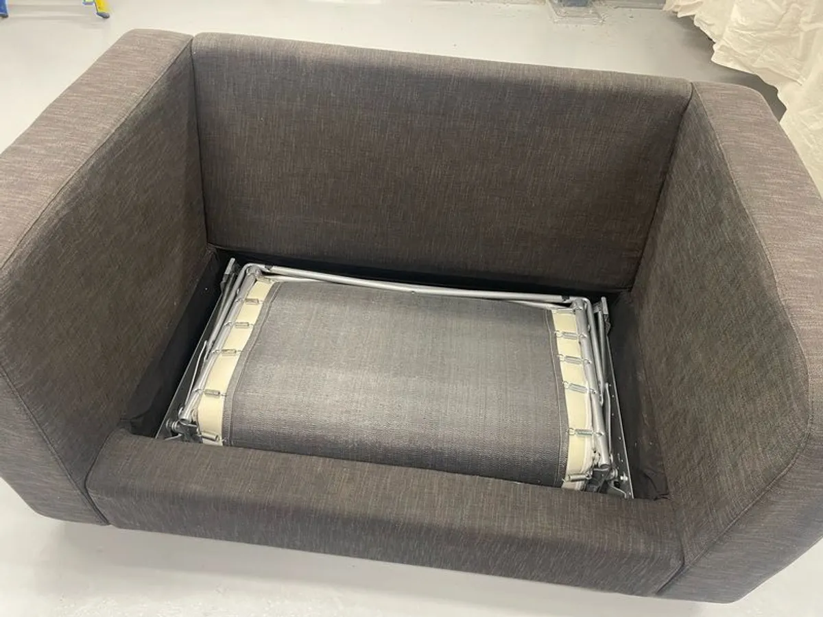 Lovely Grey Sofa Bed with Single Bed Pull-Out - Image 4