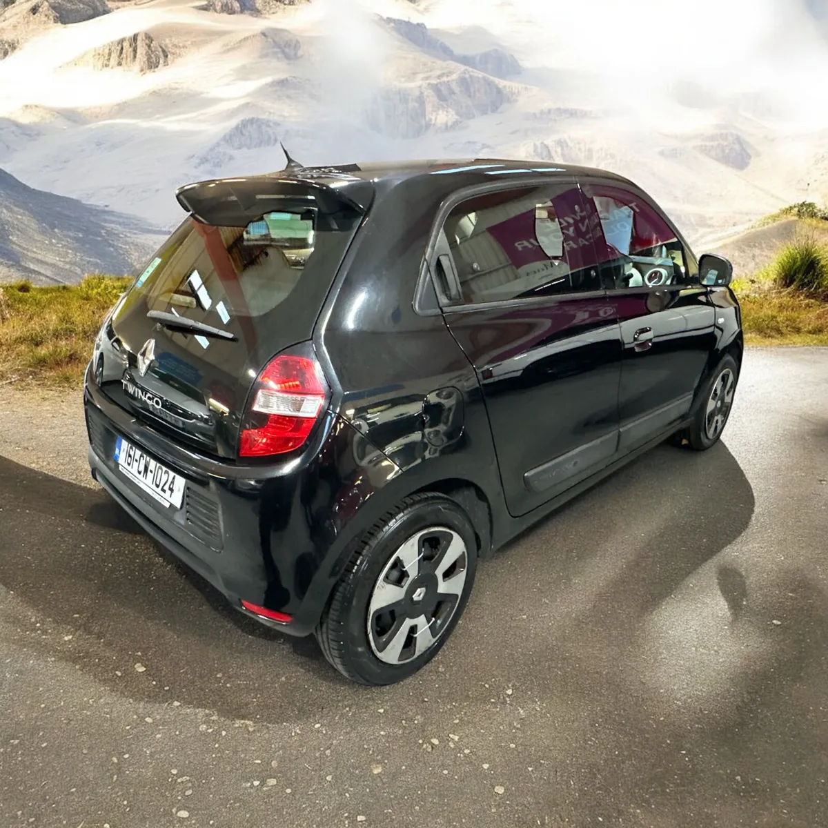 2016 Renault Twingo PLAY SCe 70 1.0 Petrol - Image 4