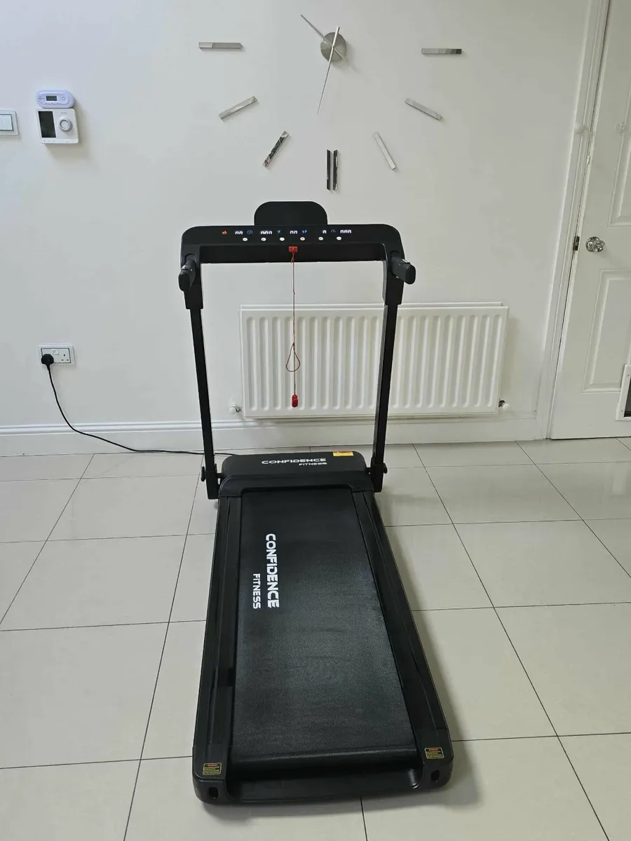 Confidence RunTec 100 Electric Treadmill - Image 3