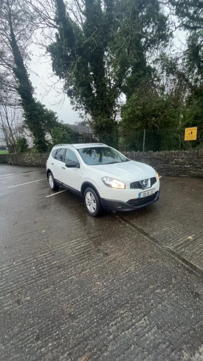 2013 Nissan Qashqai+2 - Image 1