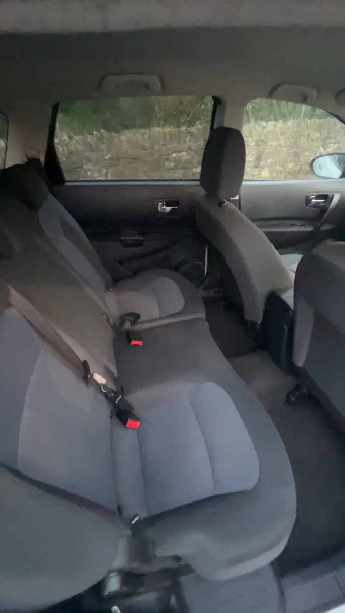 2013 Nissan Qashqai+2 - Image 3
