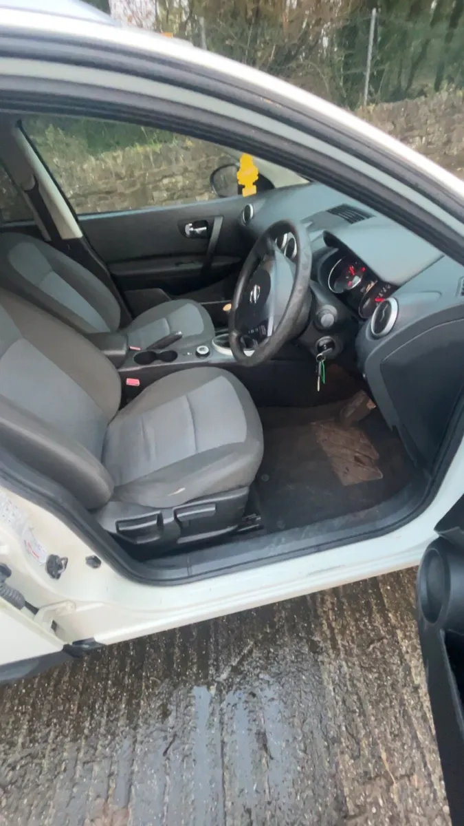 2013 Nissan Qashqai+2 - Image 4