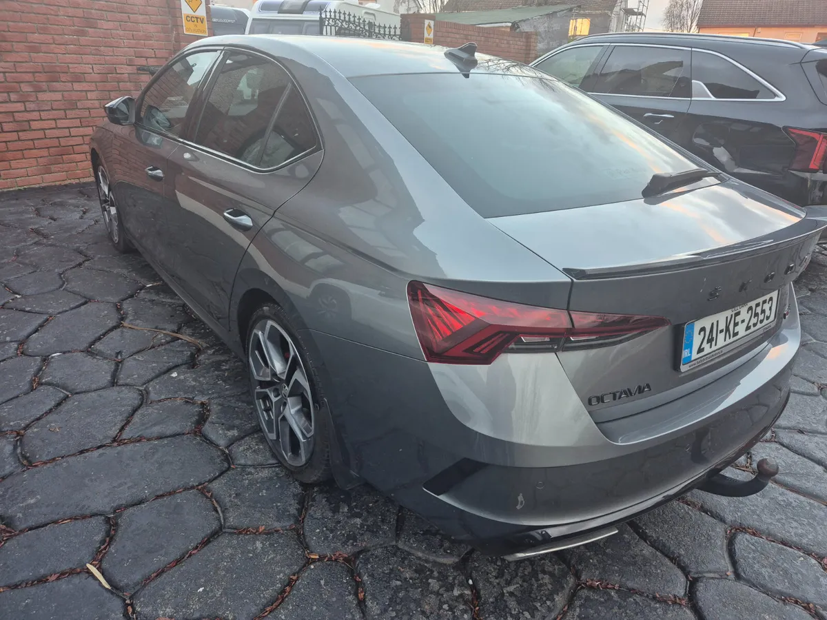 Skoda Octavia 2024 RS 200HP  DSG - Image 3