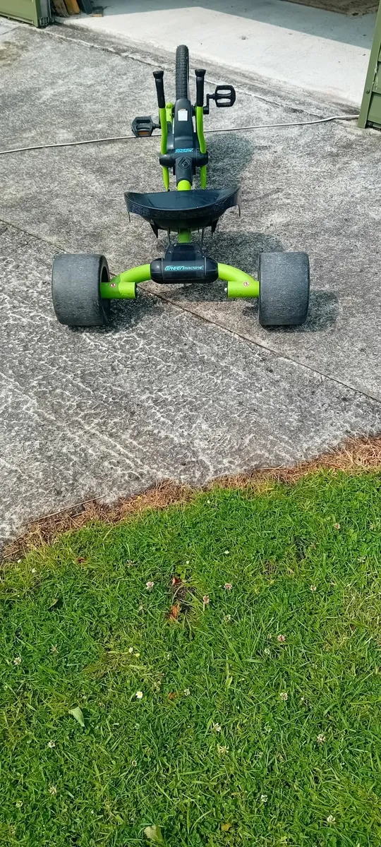 Green machine - Image 3